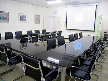 R103 meeting room